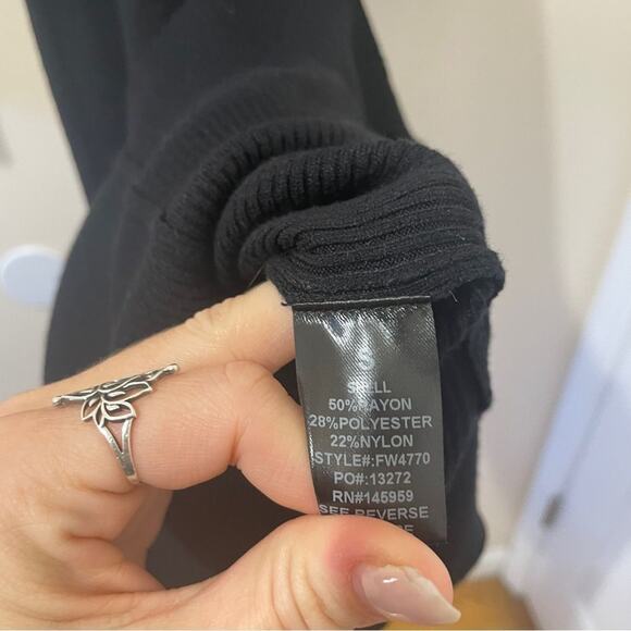 VICI Newtown Long Sleeve Ribbed Black Mock Neck Midi Sweater Dress Size Small - Picture 10 of 10